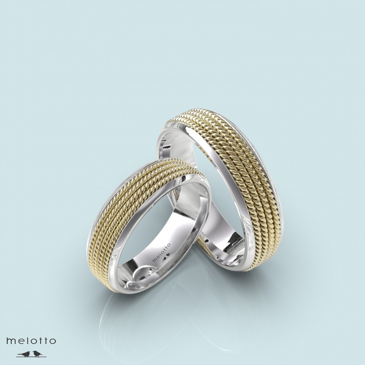Двухцветные обручальные кольца с золотой проволокой