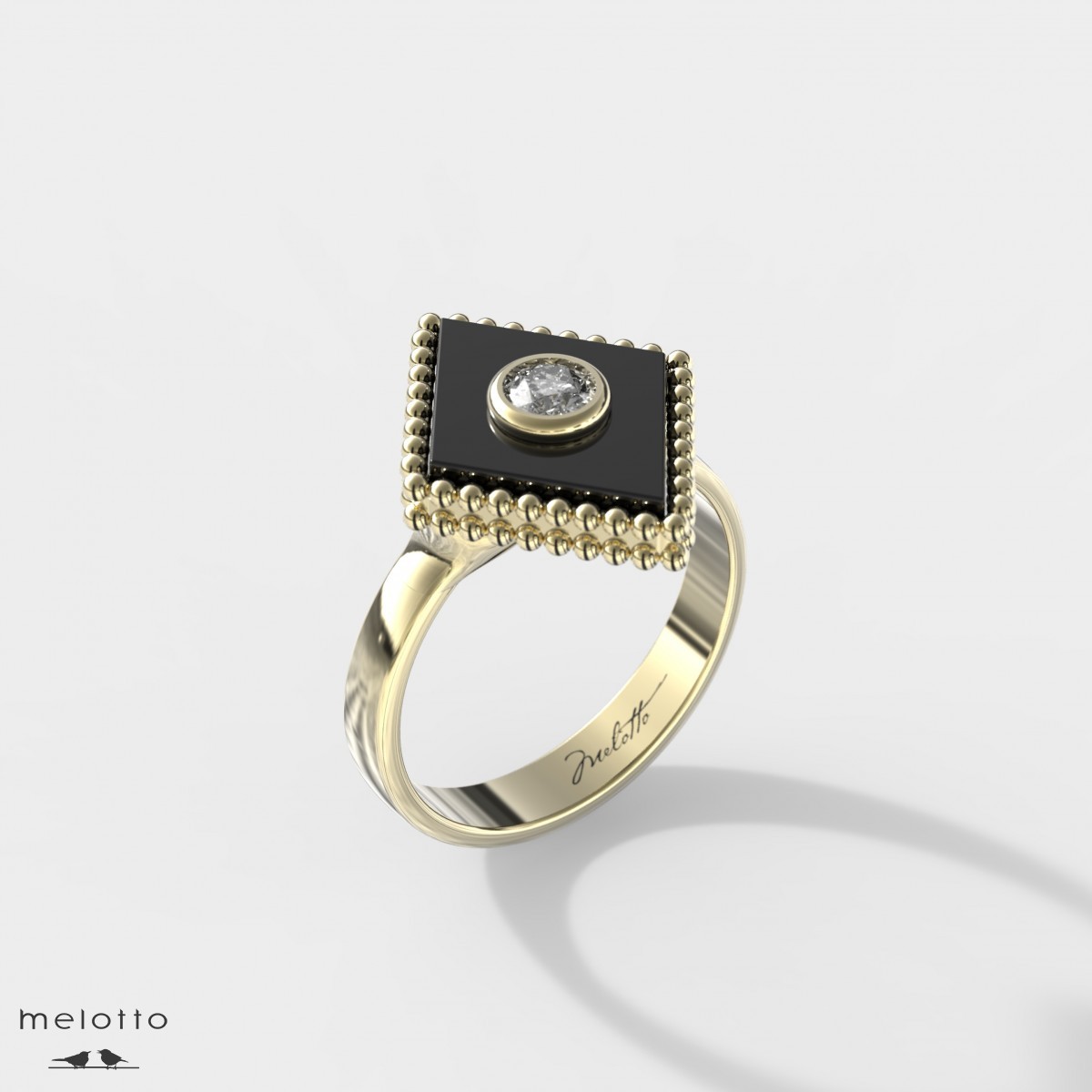Женское кольцо из желтого золота