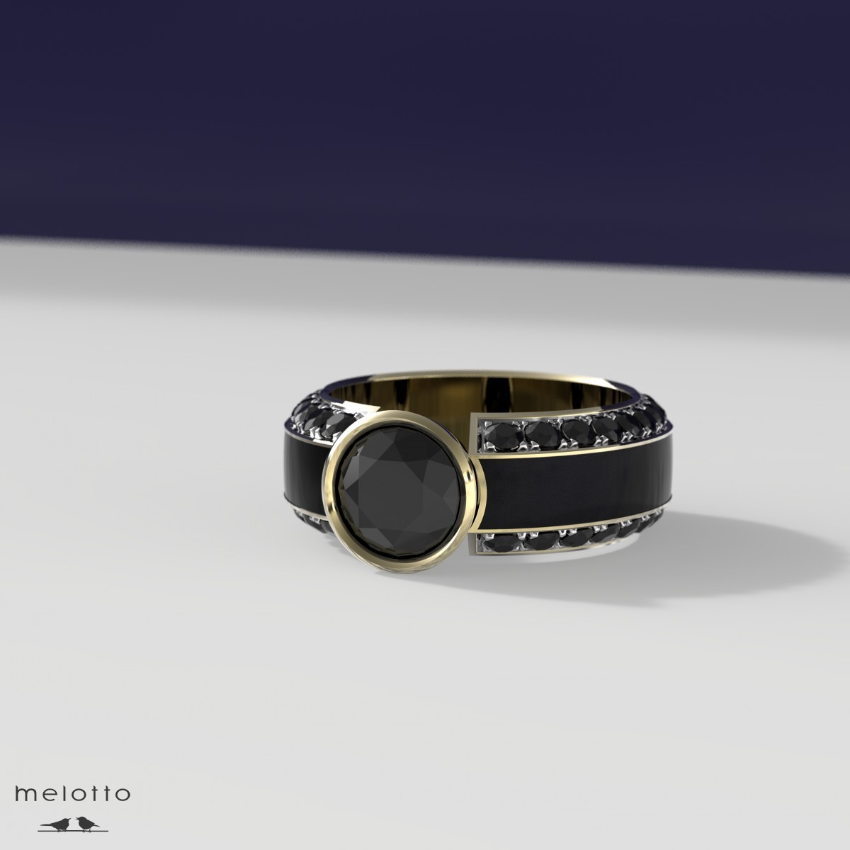 Перстень с большим черным бриллиантом