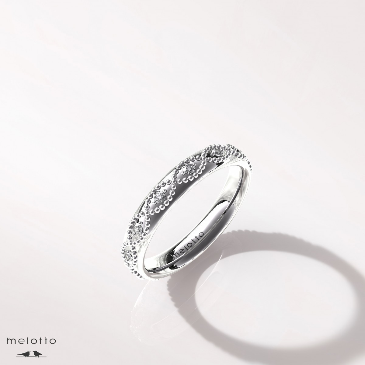 Женское обручальное кольцо «Волна вечности»