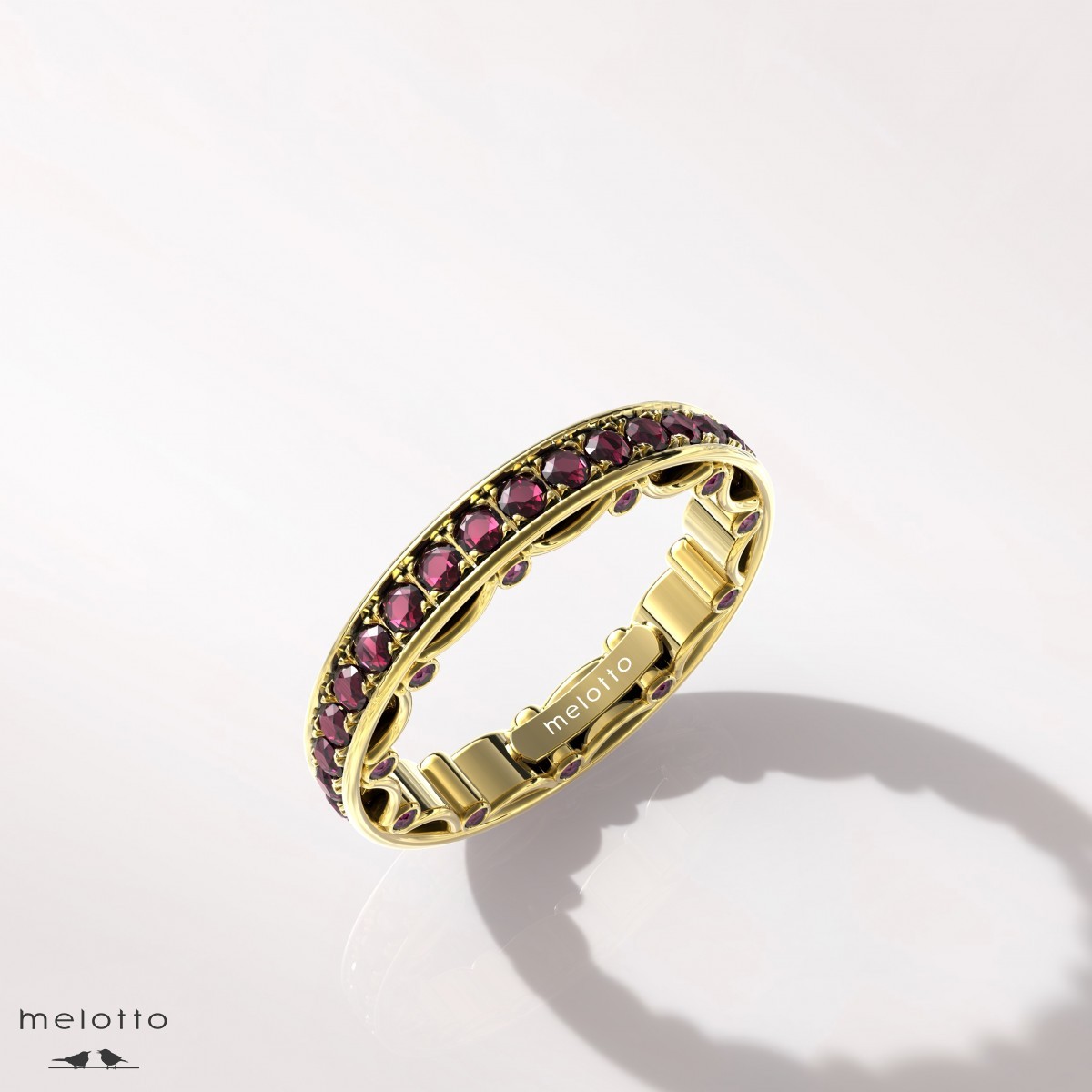 Женское обручальное кольцо «Рубиновая полоса вечности»
