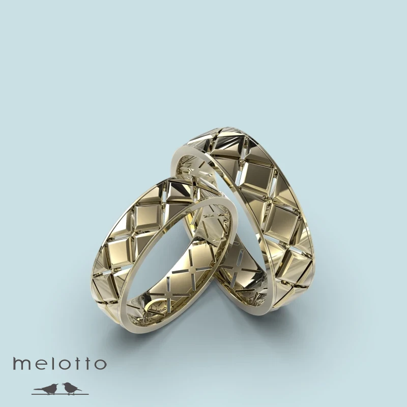 Парные обручальные кольца из желтого золота