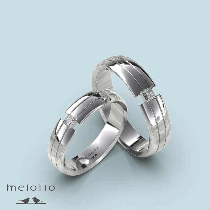 Парные обручальные кольца с квадратными бриллиантами Парные обручальные кольца с квадратными бриллиантами