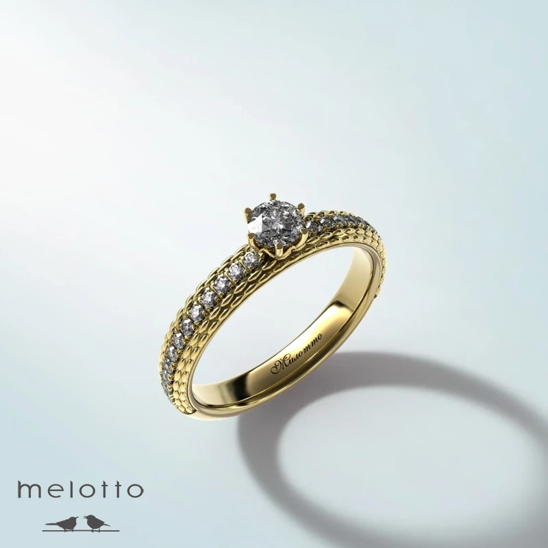 Красивое помолвочное кольцо с бриллиантом Красивое помолвочное кольцо с бриллиантом