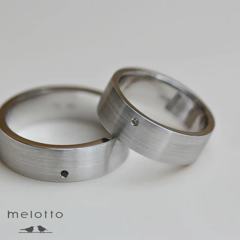 Прямые обручальные кольца Satin из белого золота
