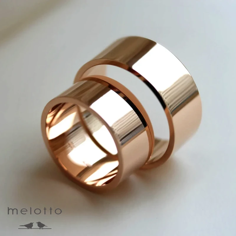 Массивные гладкие обручальные кольца из розового золота Массивные гладкие обручальные кольца из розового золота