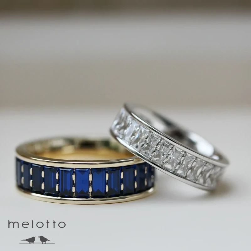 Парные обручальные кольца с большими бриллиантами Парные обручальные кольца с большими бриллиантами