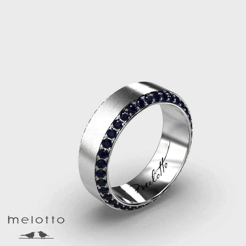 Мужское обручальное кольцо с синими сапфирами