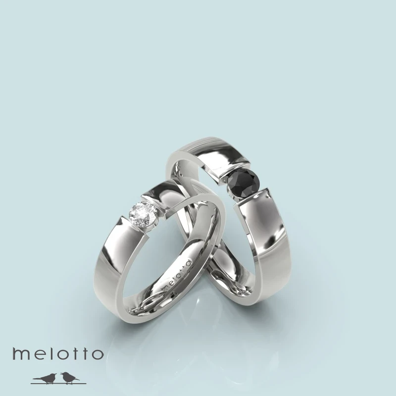 Обручальные кольца с одним бриллиантом