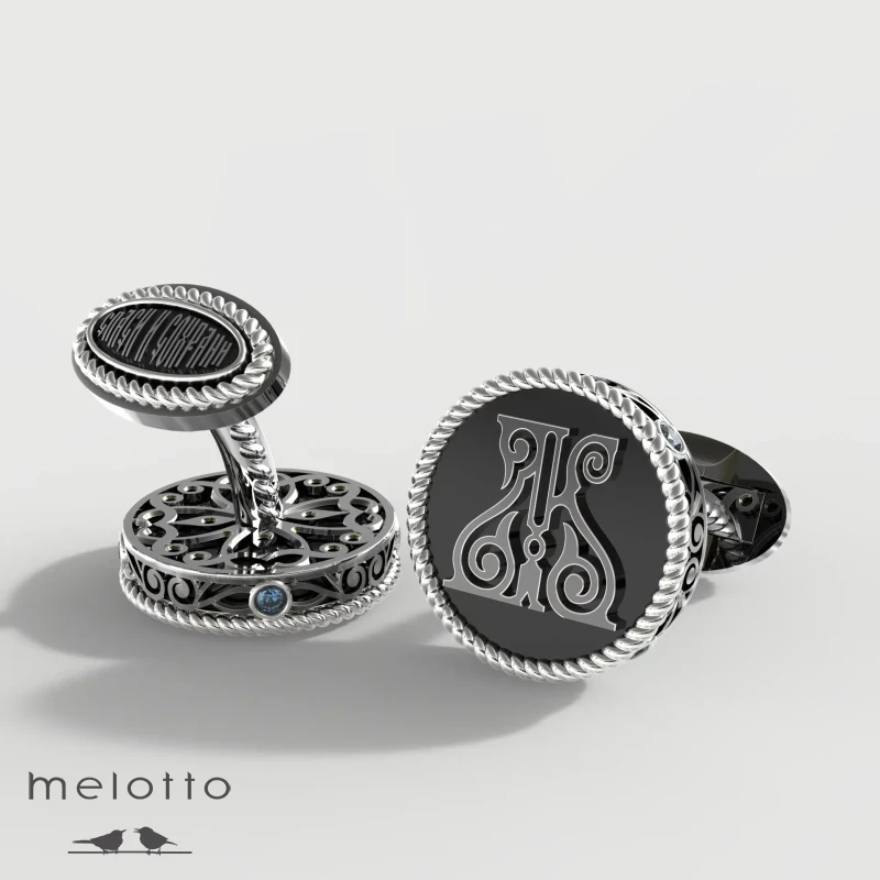 Запонка с русскими узорами