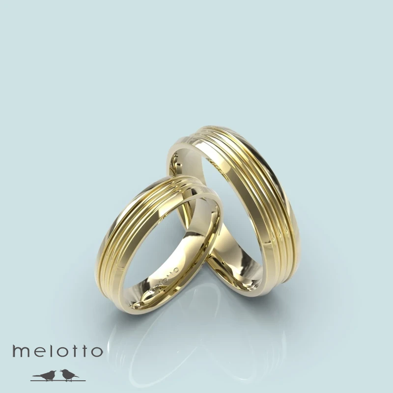 Классические фактурные обручальные кольца