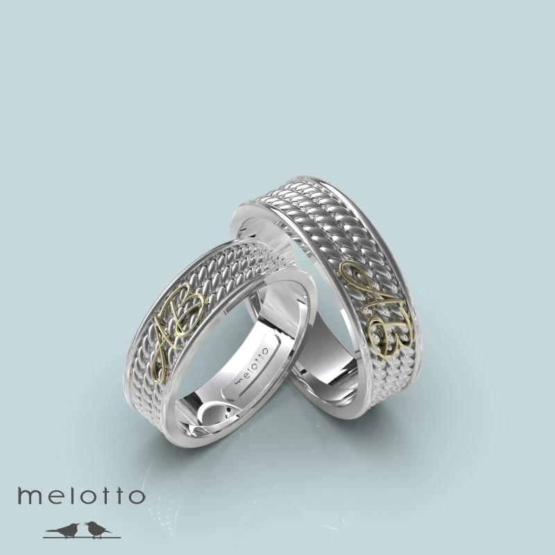 Обручальные кольца с инициалами невесты и жениха Обручальные кольца с инициалами невесты и жениха