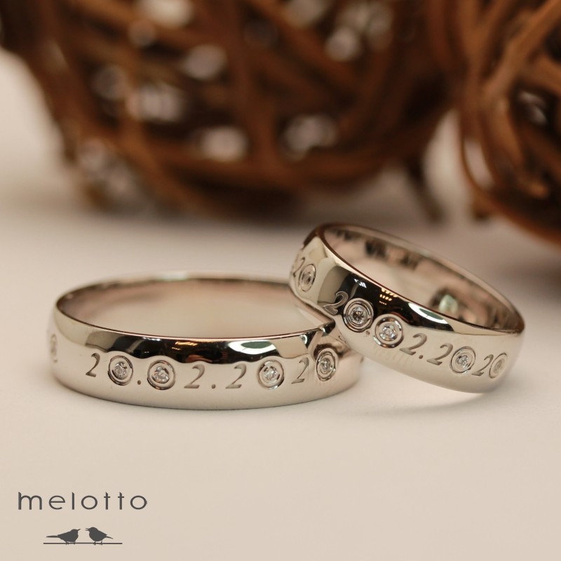 Обручальные кольца с датой свадьбы