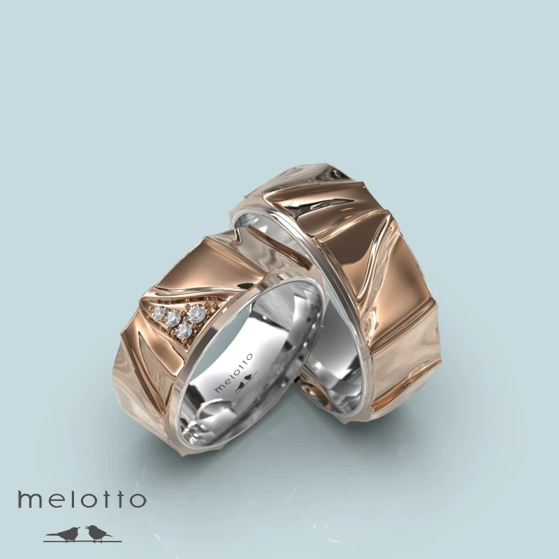 Обручальные кольца с мятой поверхностью