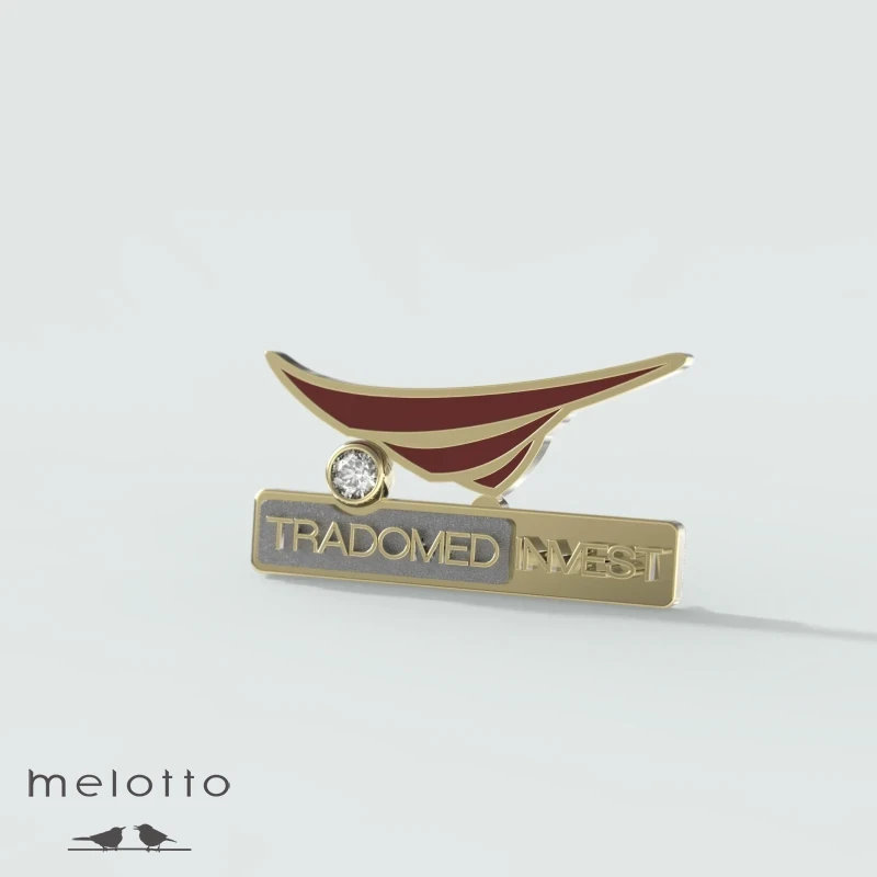 Значок с бриллиантом