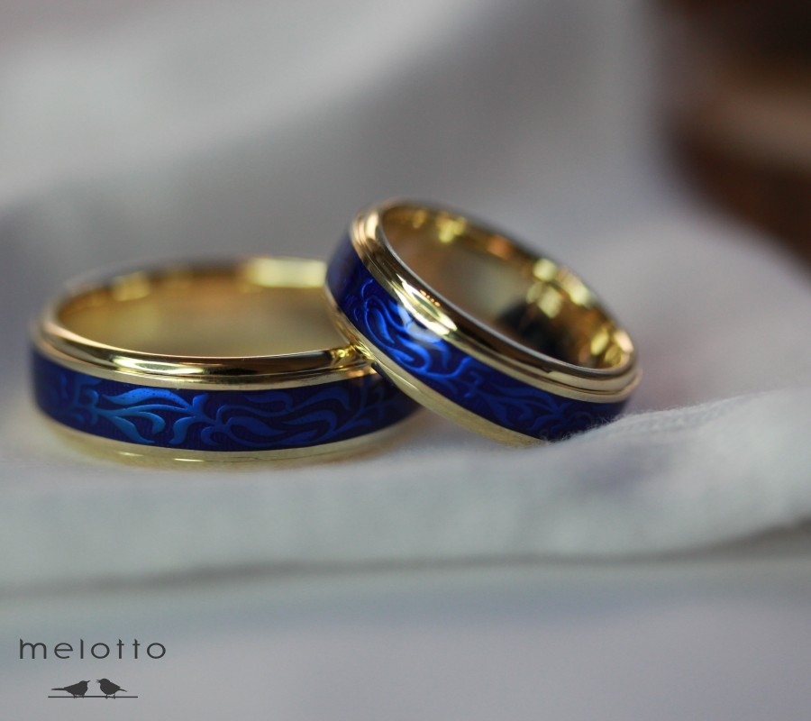 Обручальная пара с синей эмалью