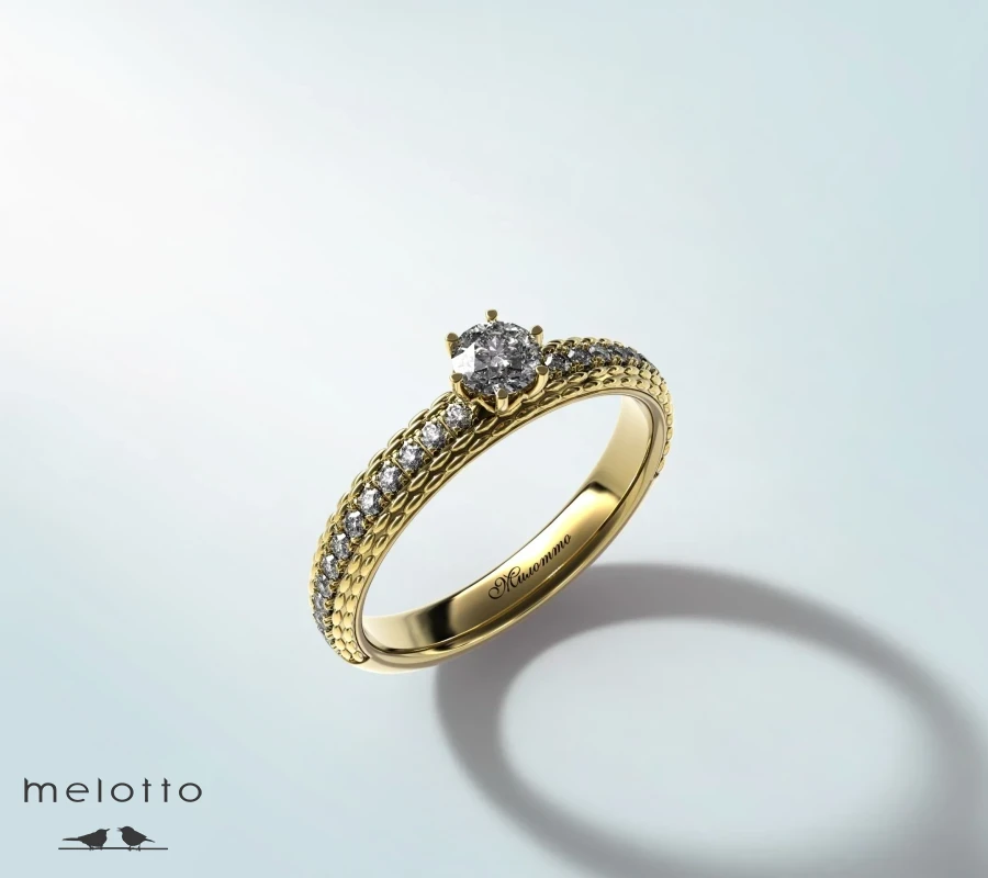 Красивое помолвочное кольцо с бриллиантом