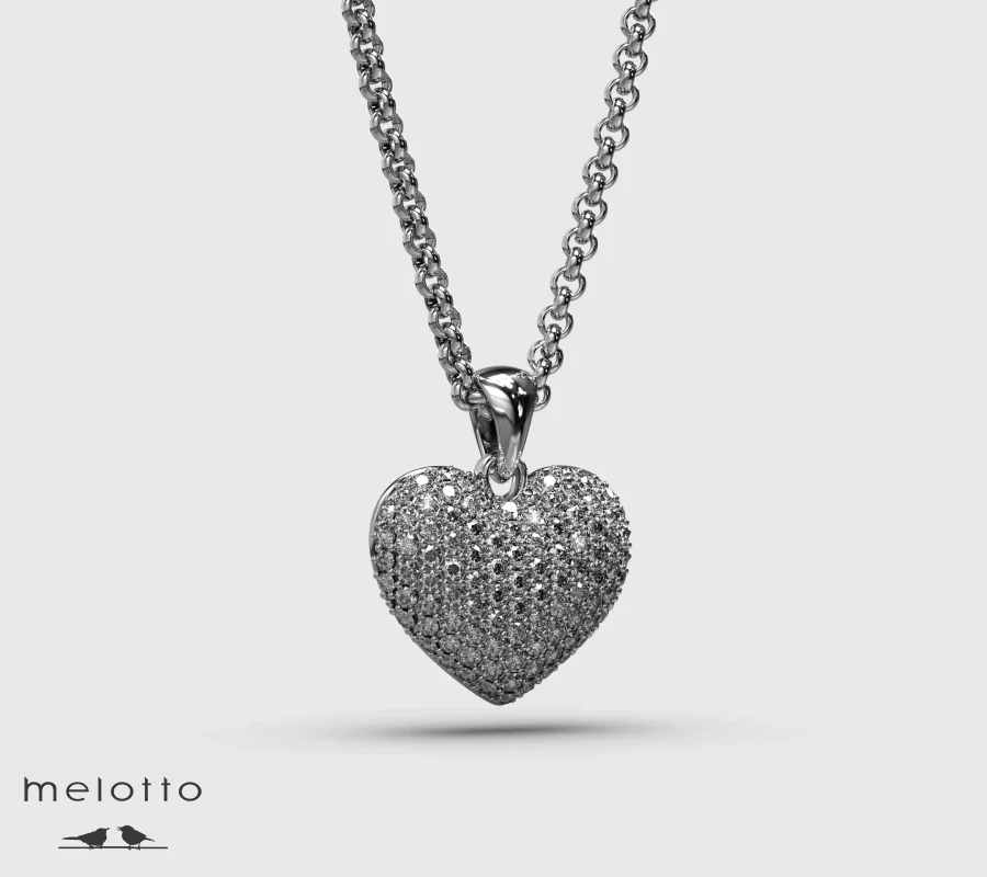 Подвеска с бриллиантами в форме сердца