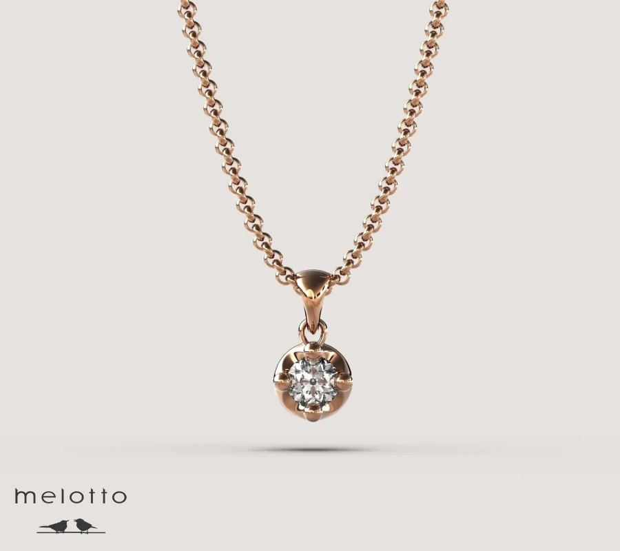 Подвеска с бриллиантом в форме короны