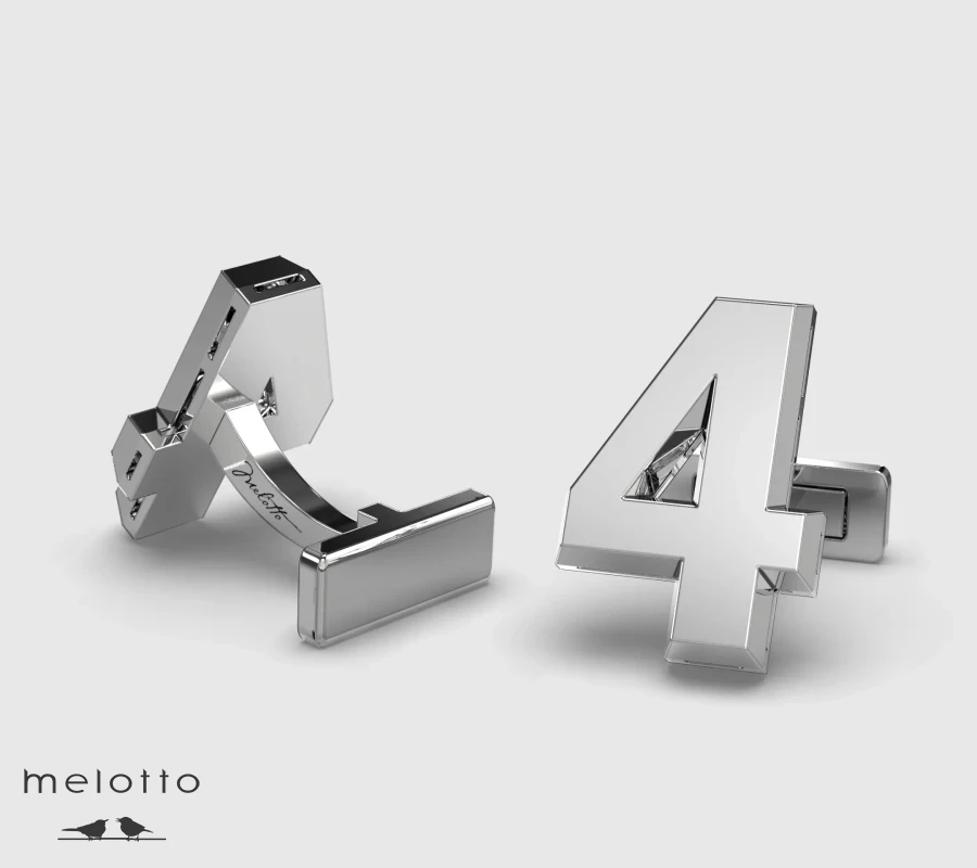 Золотые запонки с номером игрока