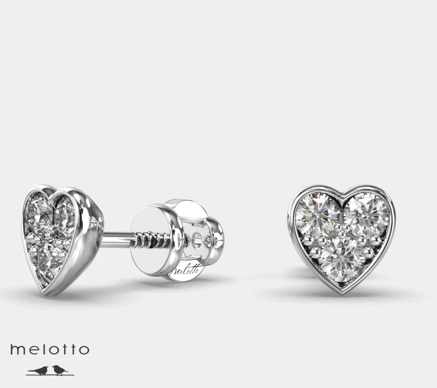 Сережки-гвоздики Love в виде Сердца с бриллиантами