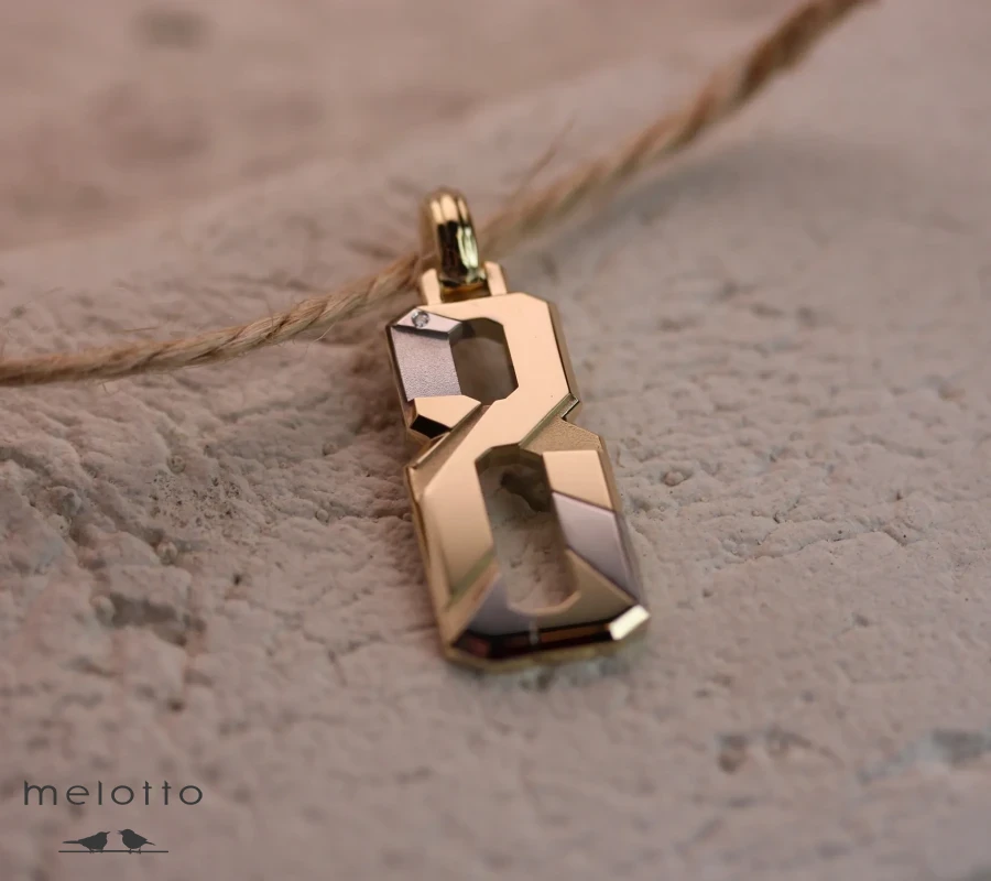 Золотая подвеска цифра для спортсмена