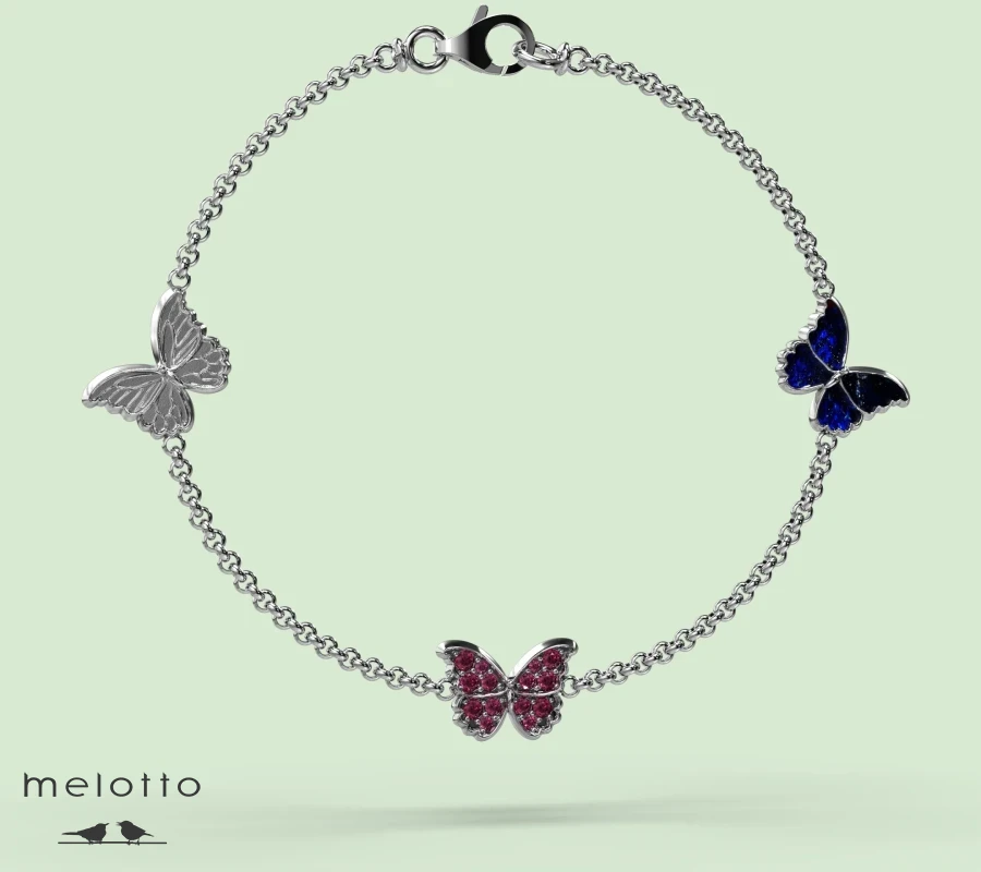 Браслет с бабочками