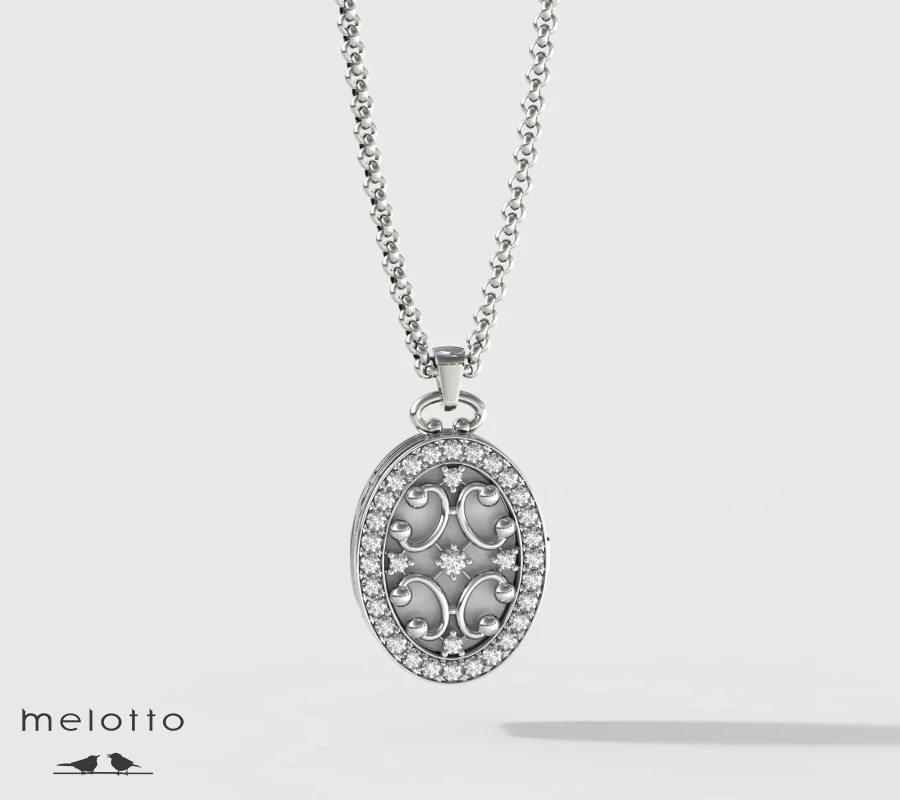 Медальон под два фото с бриллиантами