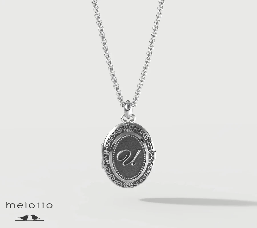 Именной медальон из золота с фото