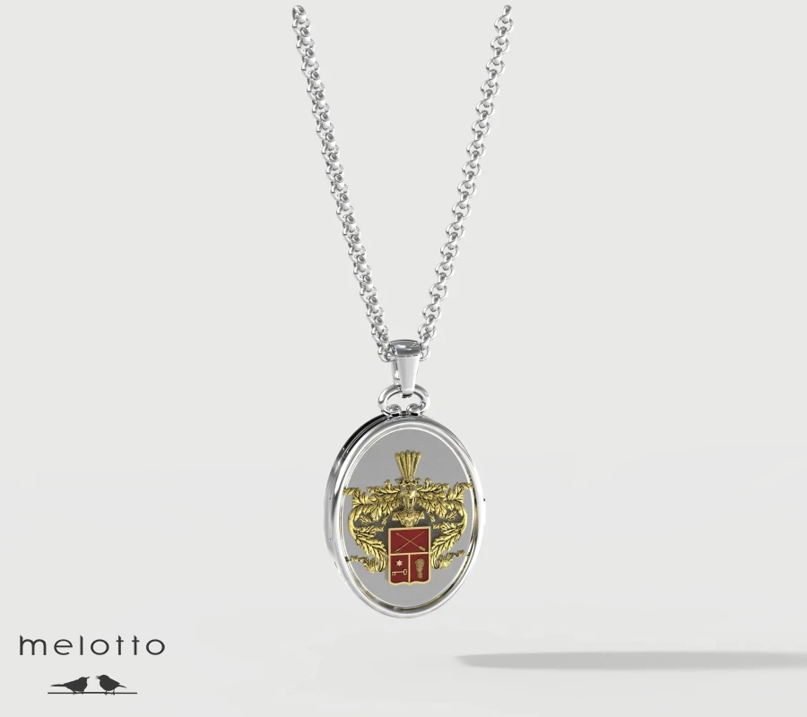 Открывающийся медальон с гербом