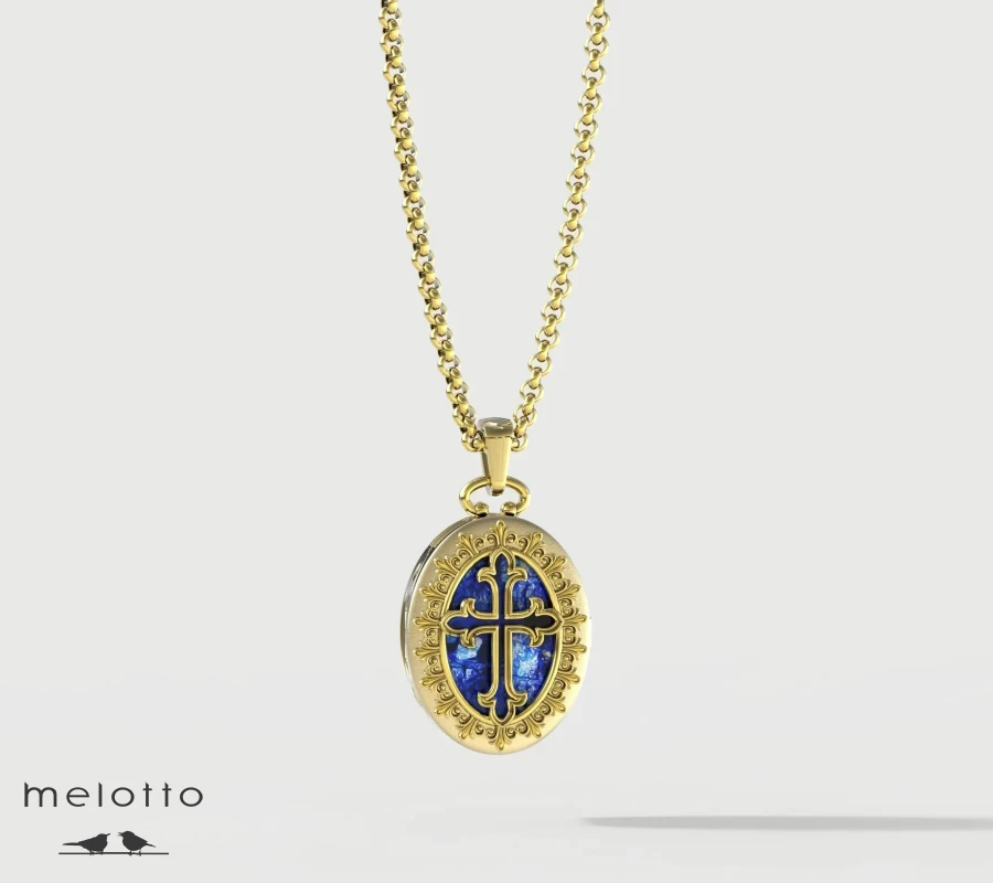 Золотой медальон с лазуритом