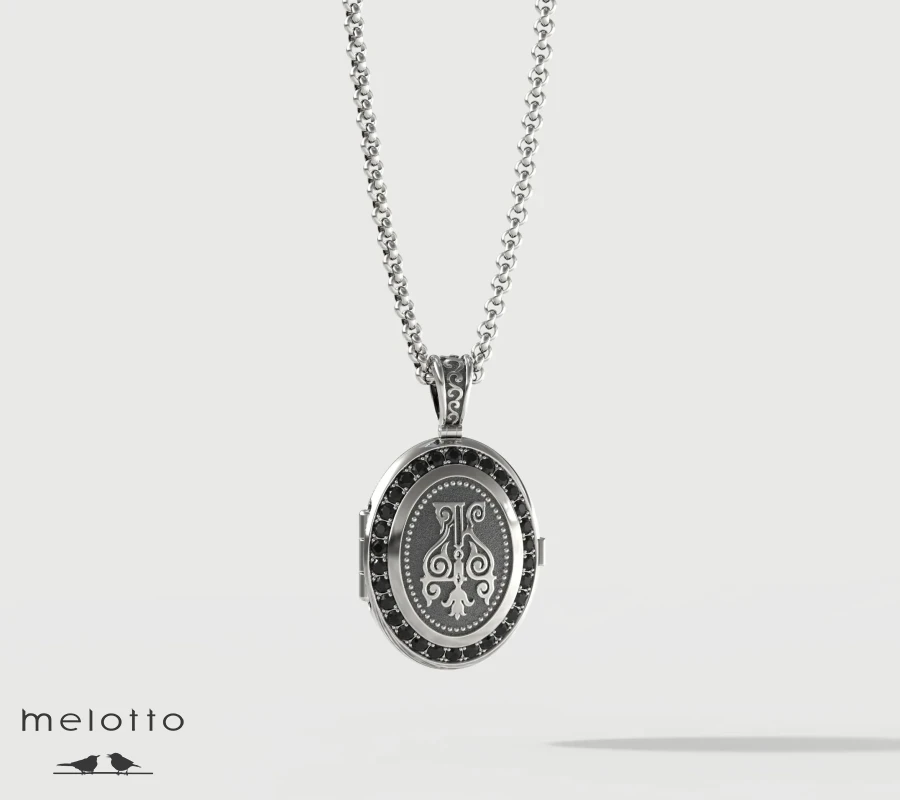 Кулон с черными бриллиантами