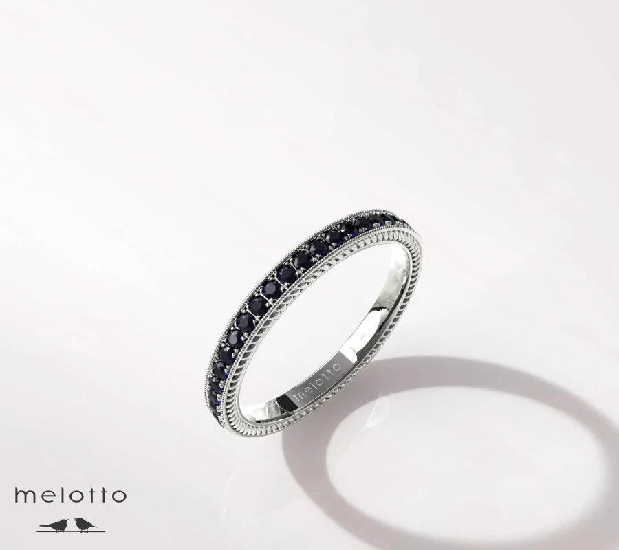 Женское обручальное кольцо из белого золота