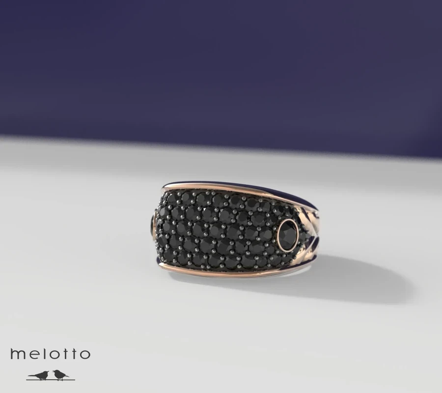 Золотой перстень с черными бриллиантами