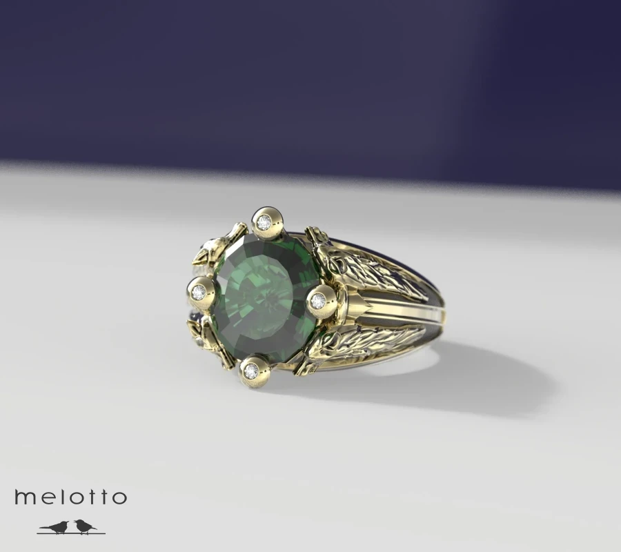 Перстень с изумрудом