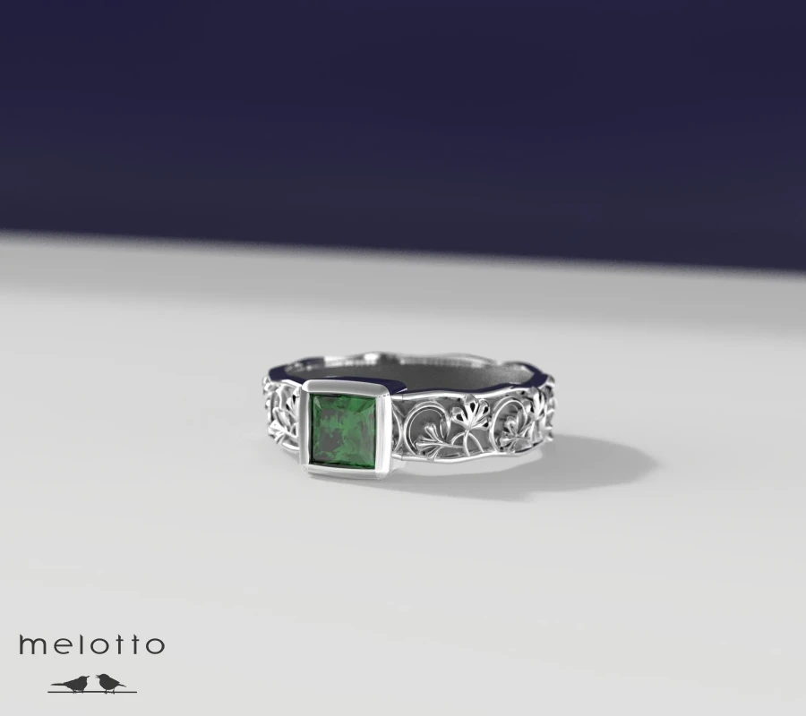 Золотое мужское кольцо с изумрудом