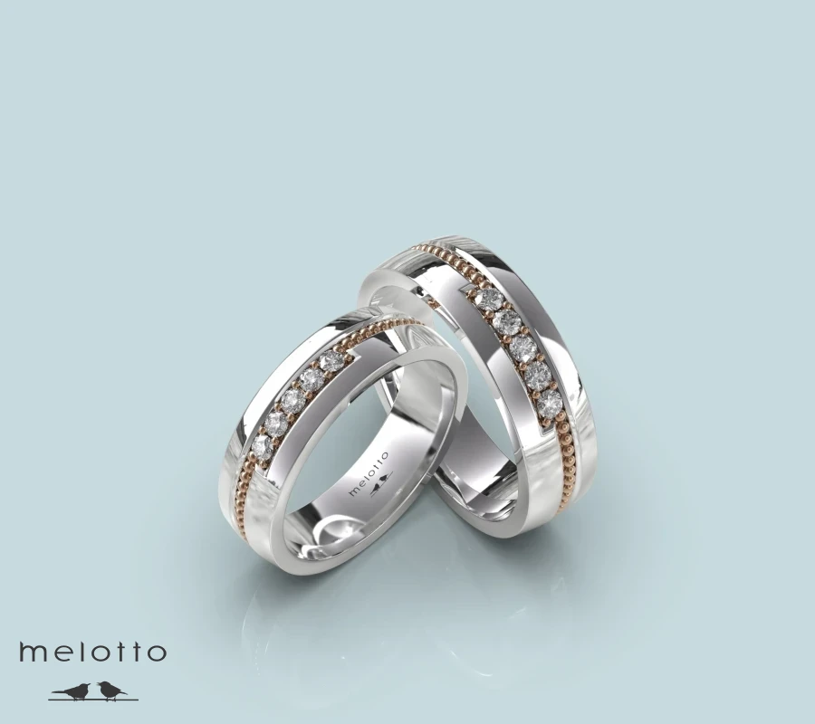 Необычайно стильная обручальная пара из белого и красного золота