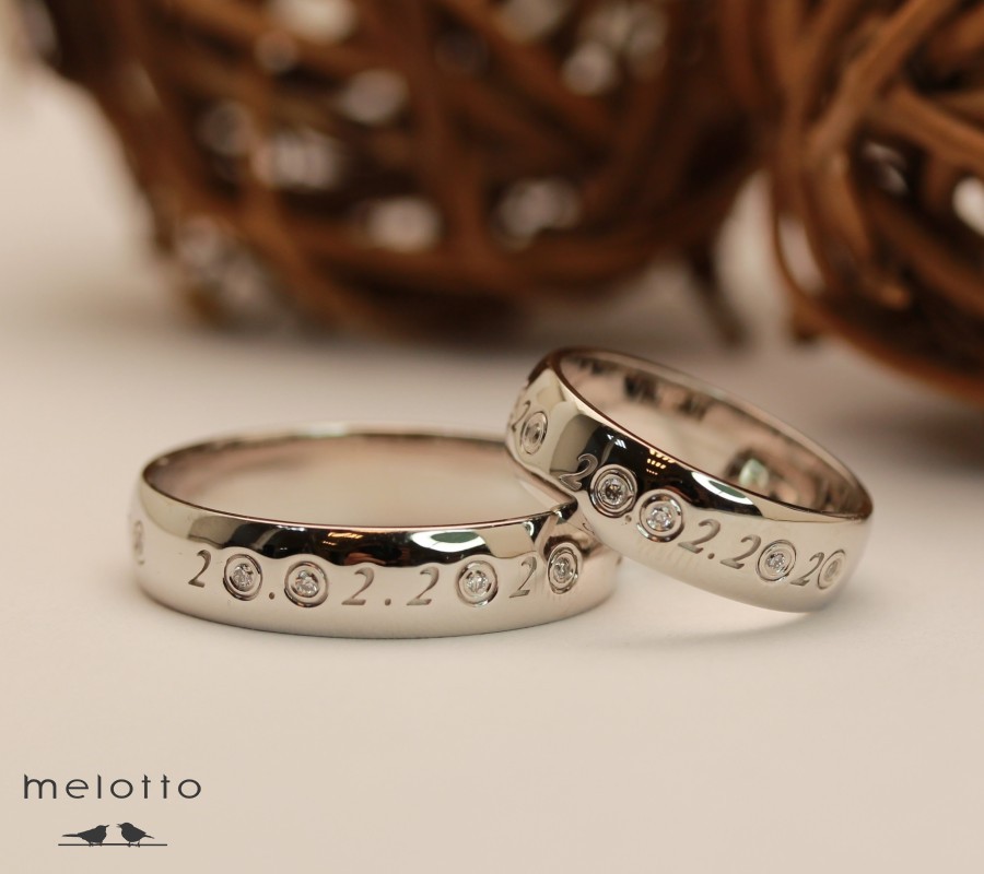 Обручальные кольца с датой свадьбы