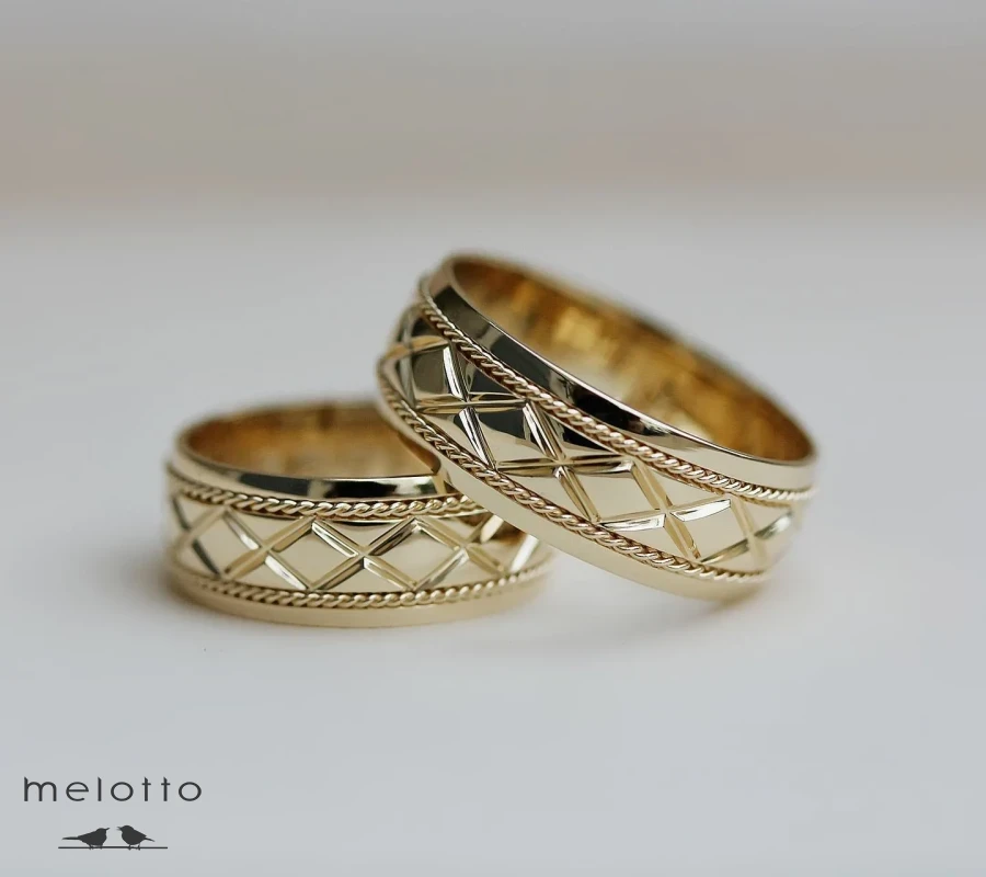 Комбинированные обручальные кольца с проволокой