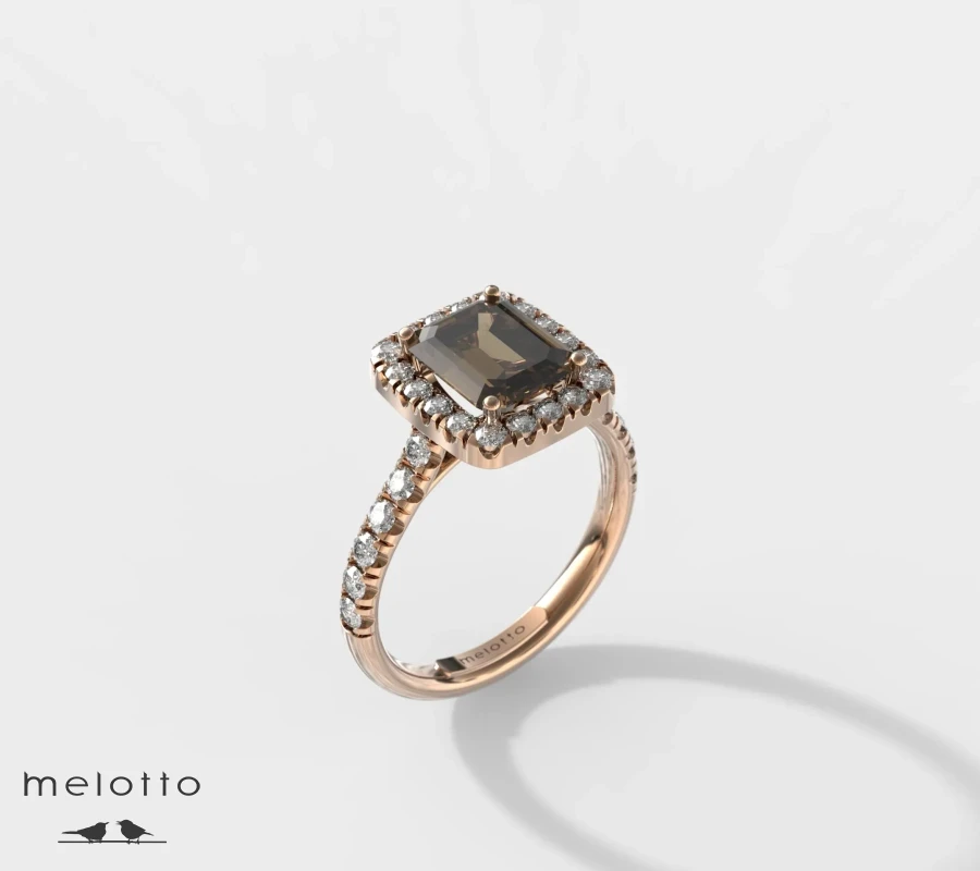 Женское кольцо с Раухтопазом