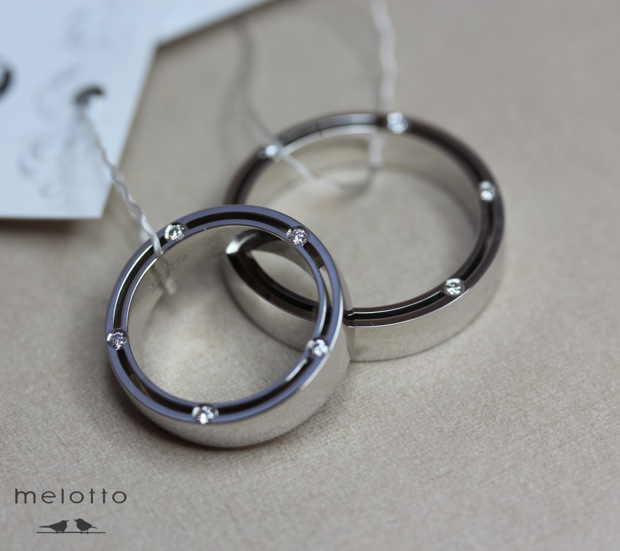 Брендовые обручальные кольца с бриллиантами