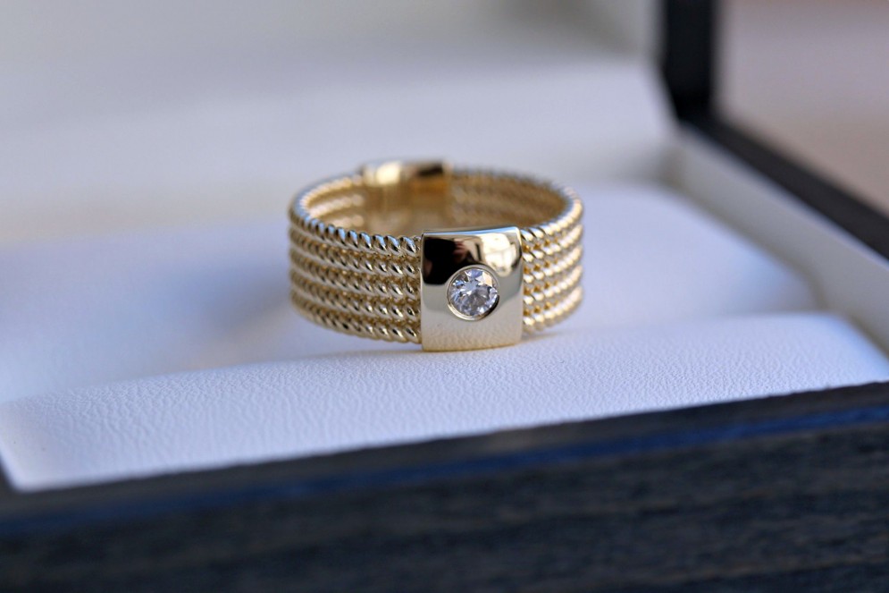 Женские обручальные кольца