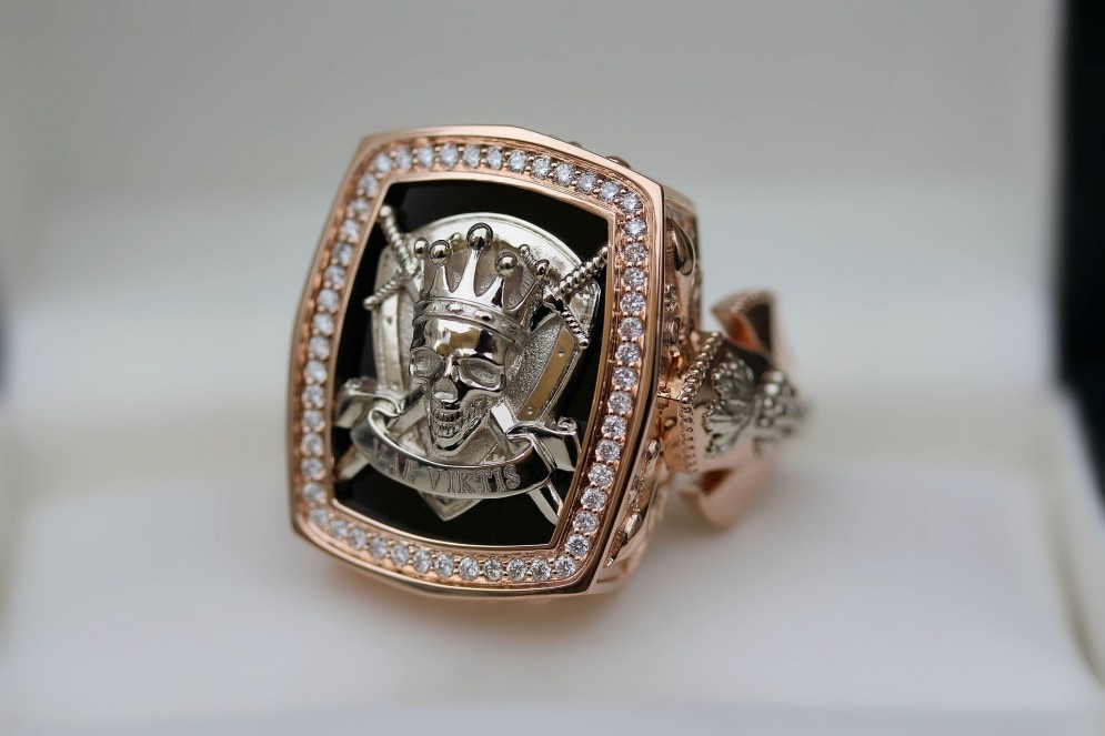 Печатки и Перстни