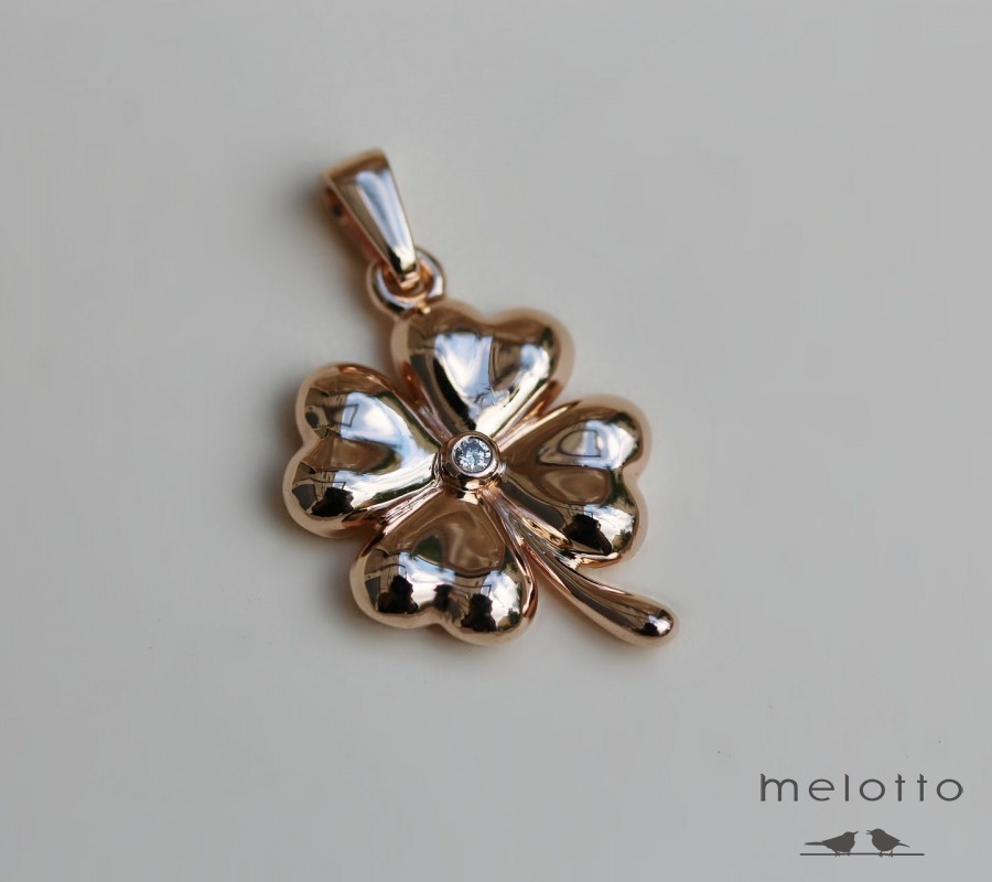 Кулон Клевер с бриллиантом