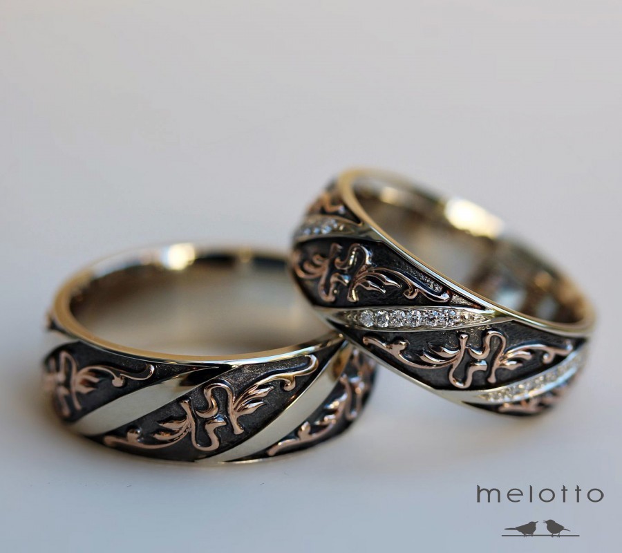 Красивые обручальные кольца с бриллиантами и чернением