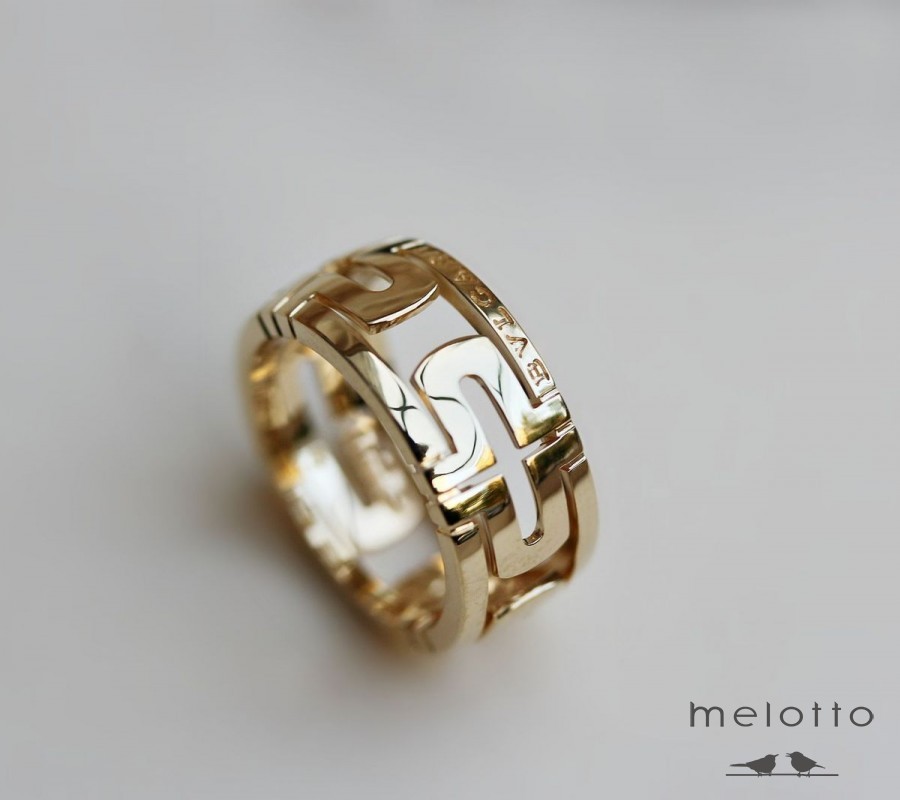 Кольцо-реплика из жёлтого золота