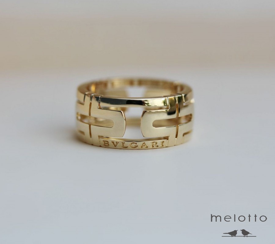 Кольцо-реплика Булгари из жёлтого золота