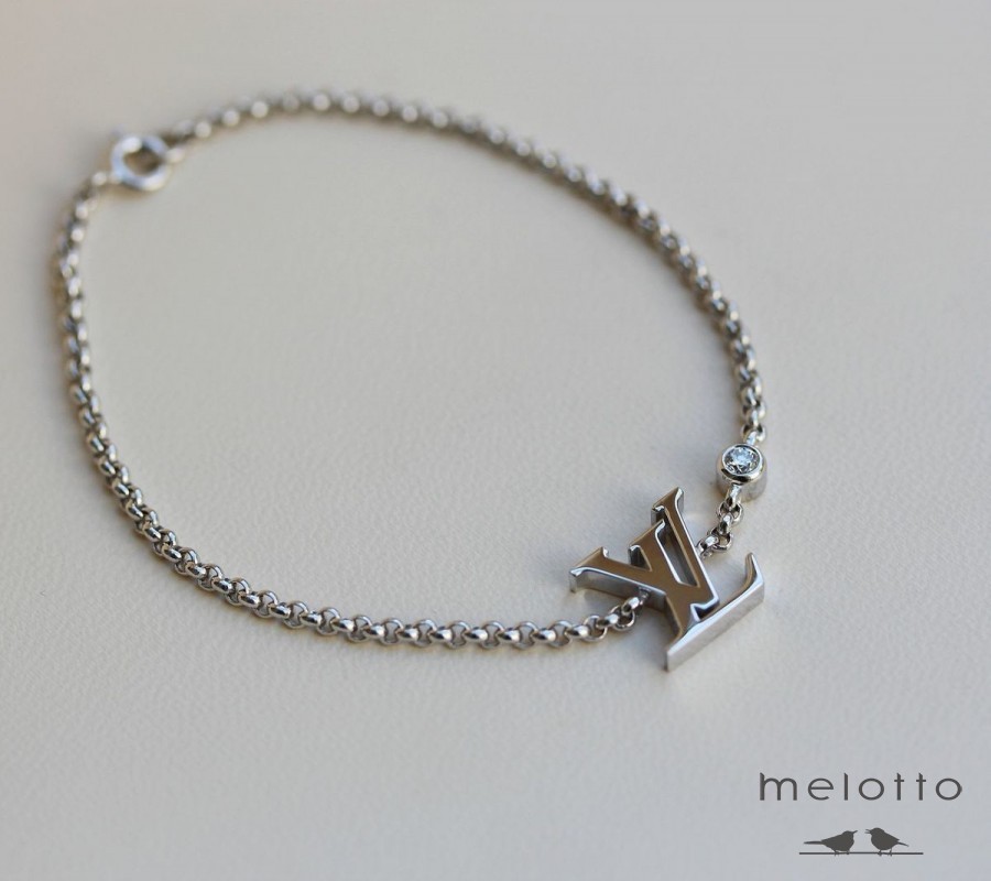 Браслет LV из белого золота с бриллиантом