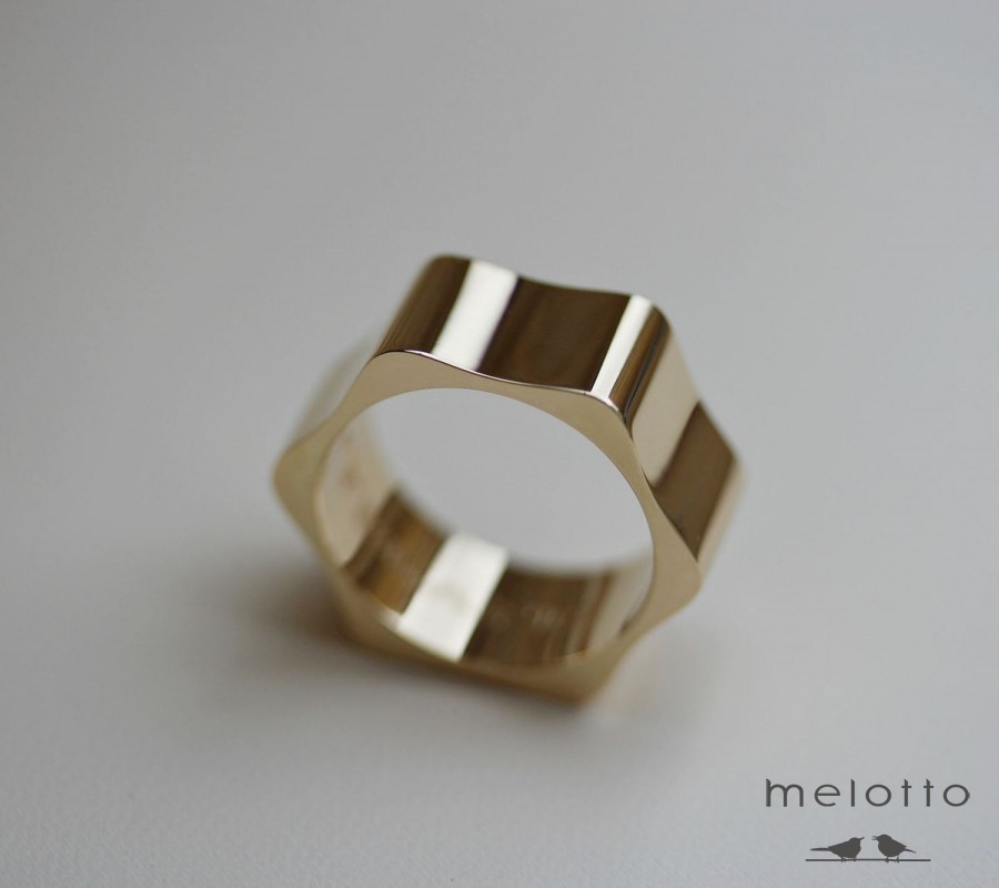 Кольцо из жёлтого золота Montblanc (реплика)