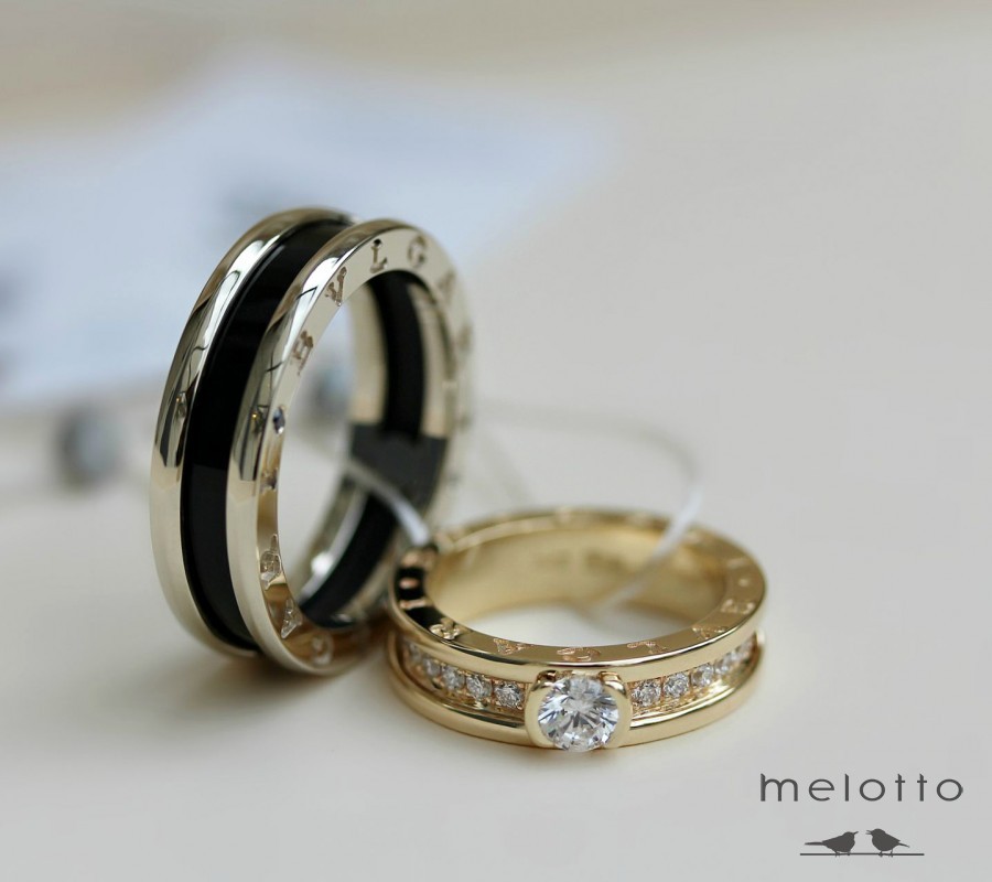 Обручальные кольца по дизайну заказчиков с ониксом и бриллиантами Bvlgari